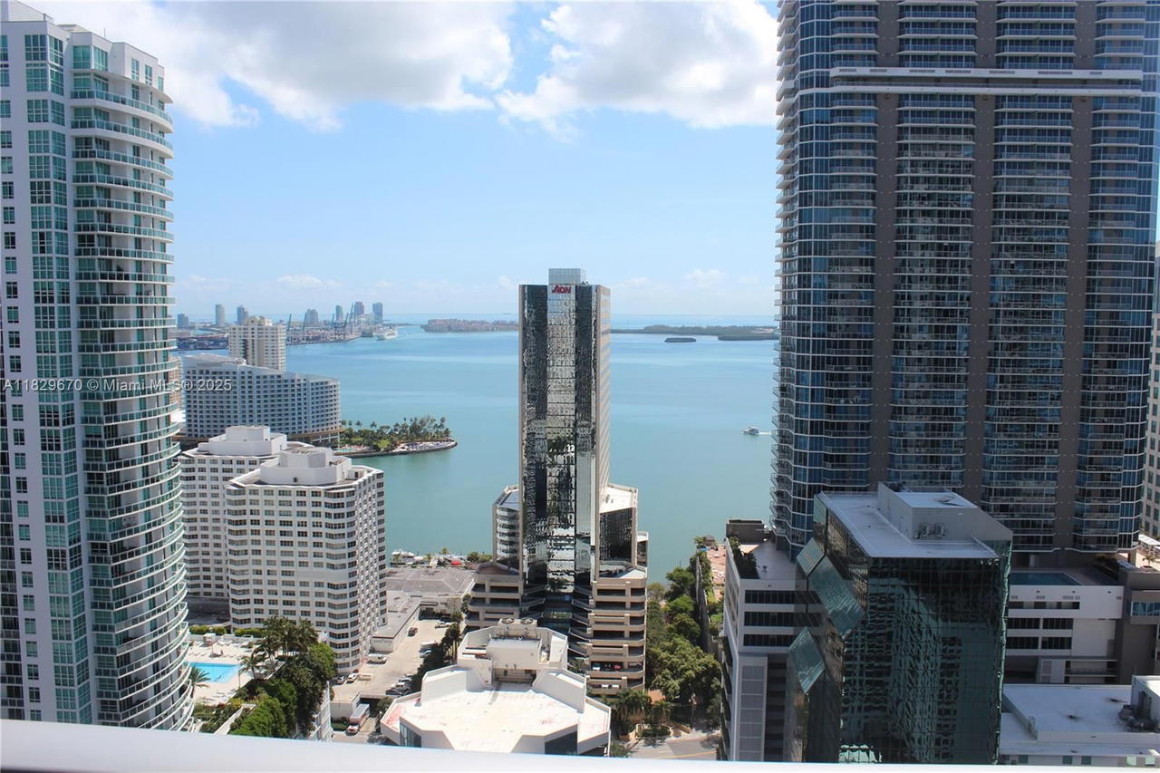 Real estate property located at 1010 Brickell Ave #3403, Miami-dade, 1010 Brickell Condo, Miami, FL