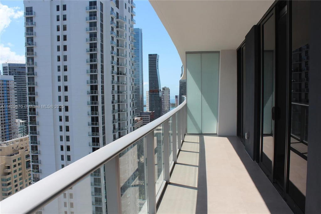 Real estate property located at 1010 Brickell Ave #3403, Miami-dade, 1010 Brickell Condo, Miami, FL