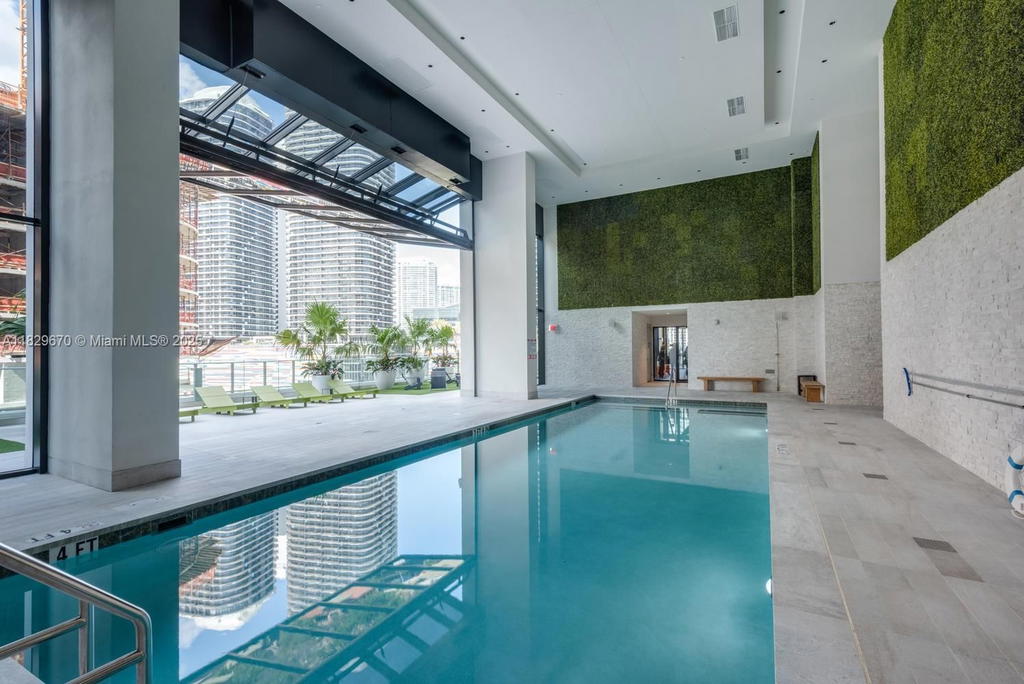 Real estate property located at 1010 Brickell Ave #3403, Miami-dade, 1010 Brickell Condo, Miami, FL
