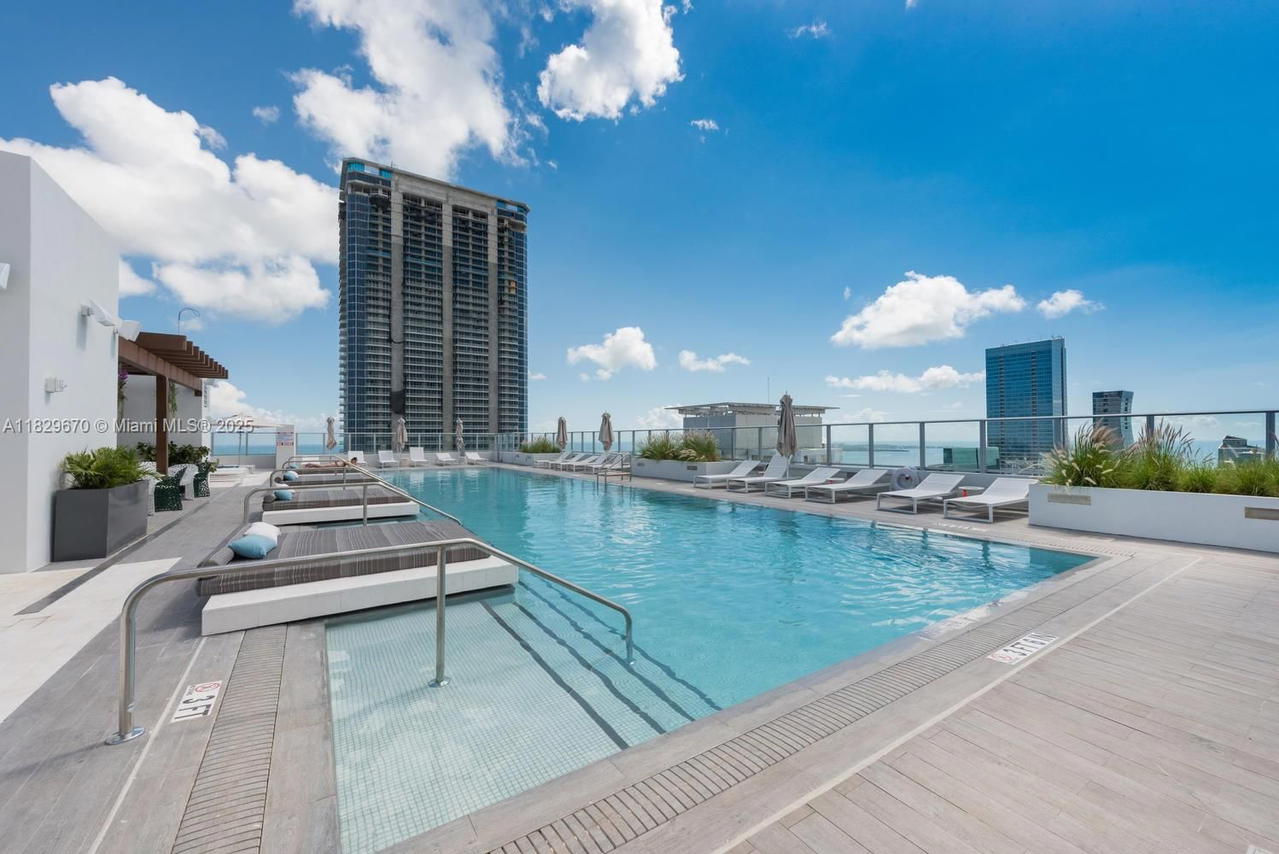 Real estate property located at 1010 Brickell Ave #3403, Miami-dade, 1010 Brickell Condo, Miami, FL