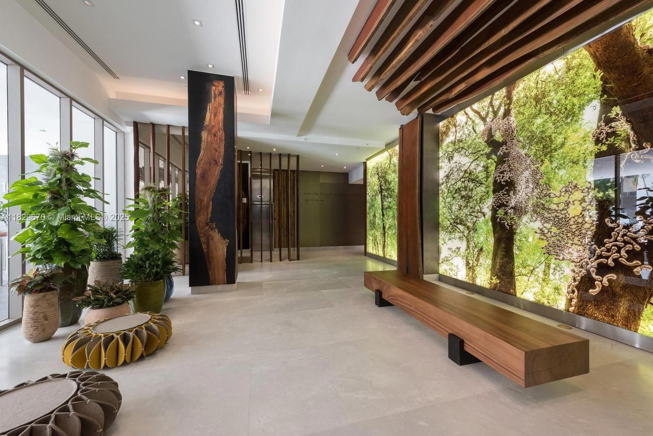 Real estate property located at 1010 Brickell Ave #3403, Miami-dade, 1010 Brickell Condo, Miami, FL
