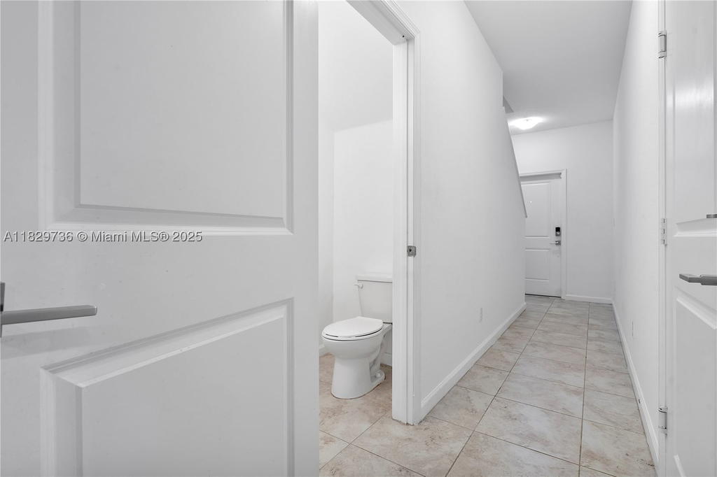 Real estate property located at 1128 40th Ter, Broward, Cricket Club, Lauderhill, FL