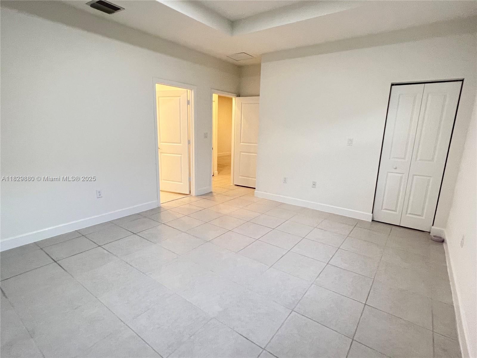 Real estate property located at 13370 284 Terrace, Miami-dade, Pine Isle Pine Vista, Miami, FL