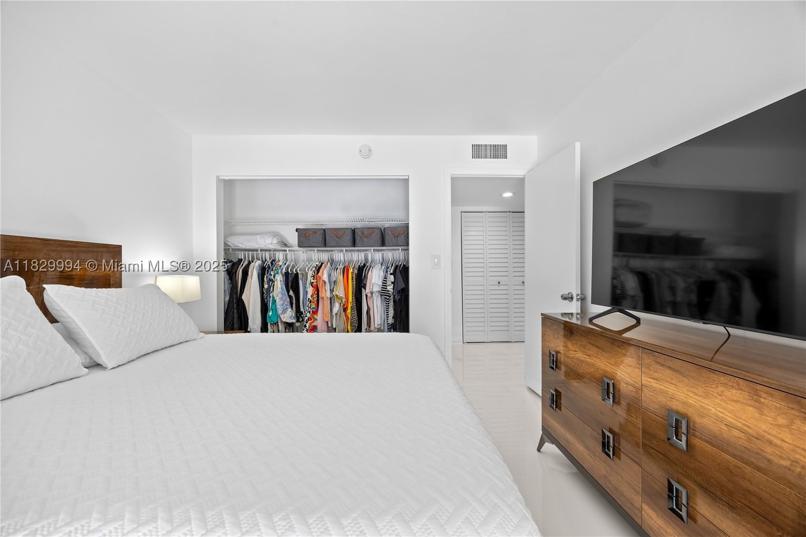 Real estate property located at 8810 132nd Pl #101DN, Miami-dade, Calusa Club Vilg Bldg D N, Miami, FL