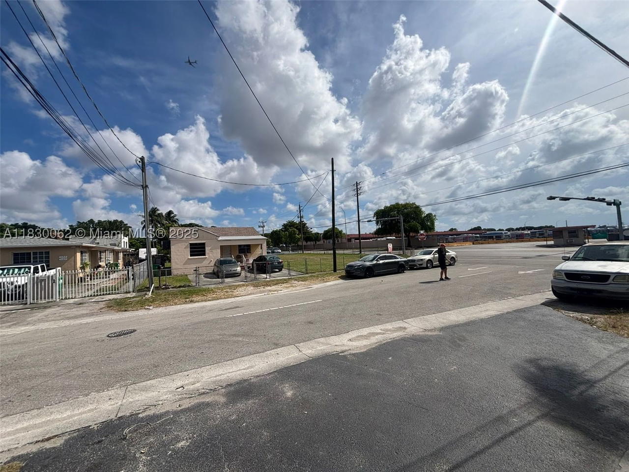 Real estate property located at 3186 33rd St, Miami-dade, Melrose Heights 3rd Addn, Miami, FL