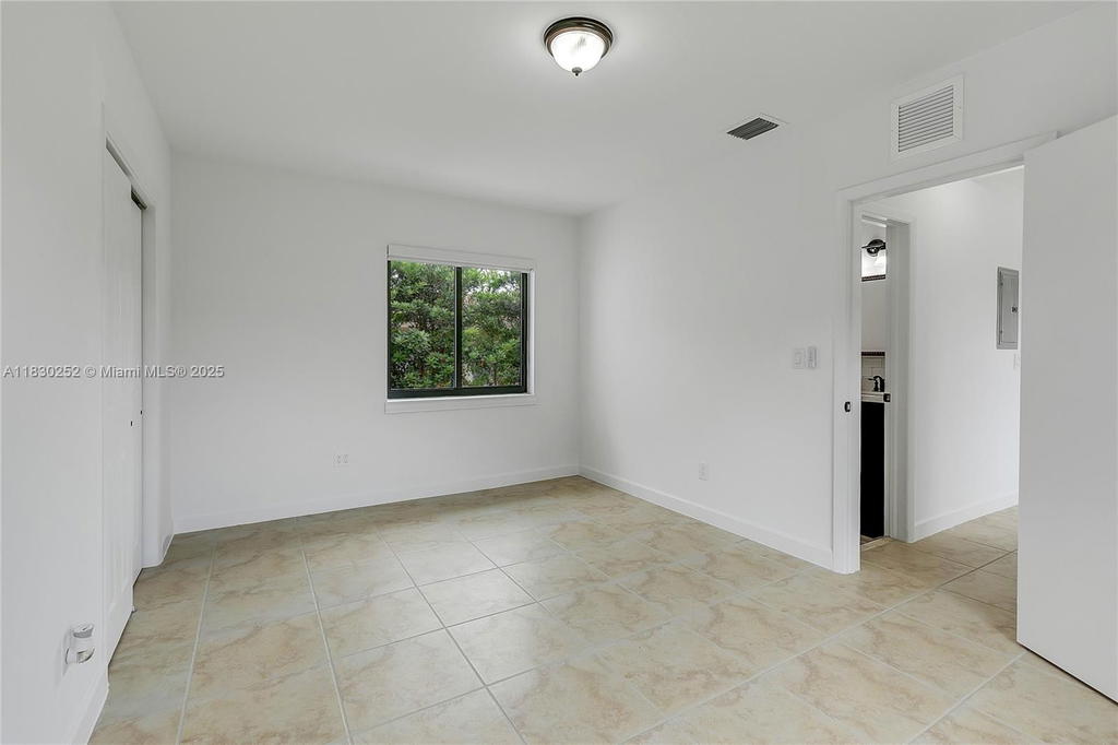 Real estate property located at 36 52nd St, Miami-dade, Railway Shops Addn 2nd Am, Miami, FL