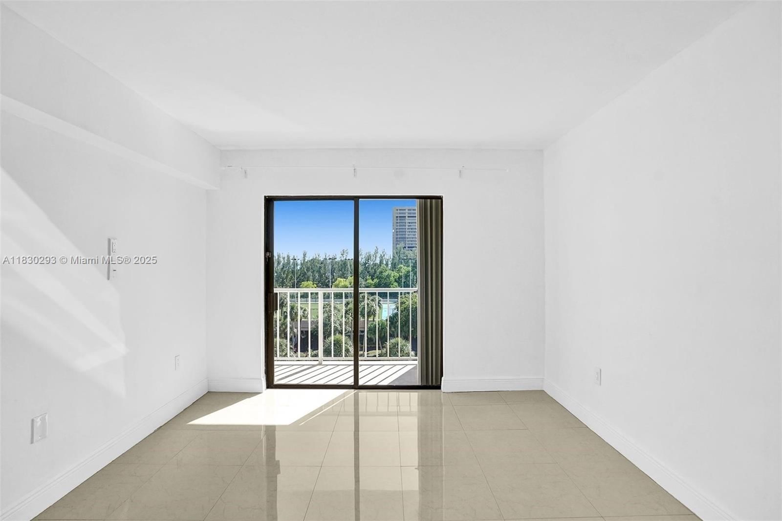 Real estate property located at 1650 115th St #604, Miami-dade, Cricket Clubhouse Condo, Miami, FL