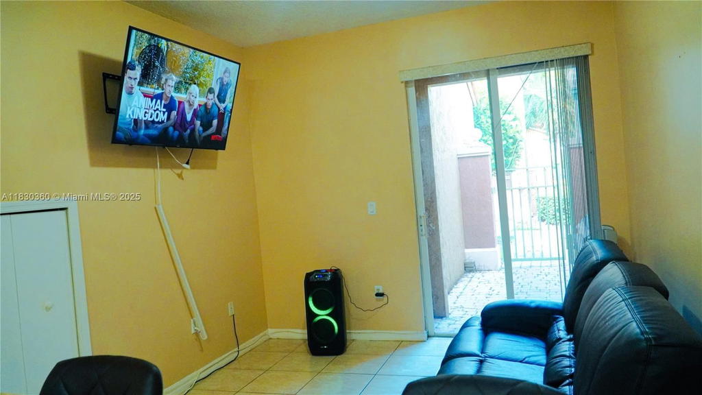 Real estate property located at 10653 8th St #2407, Broward, Hampton Isles Condo, Pembroke Pines, FL