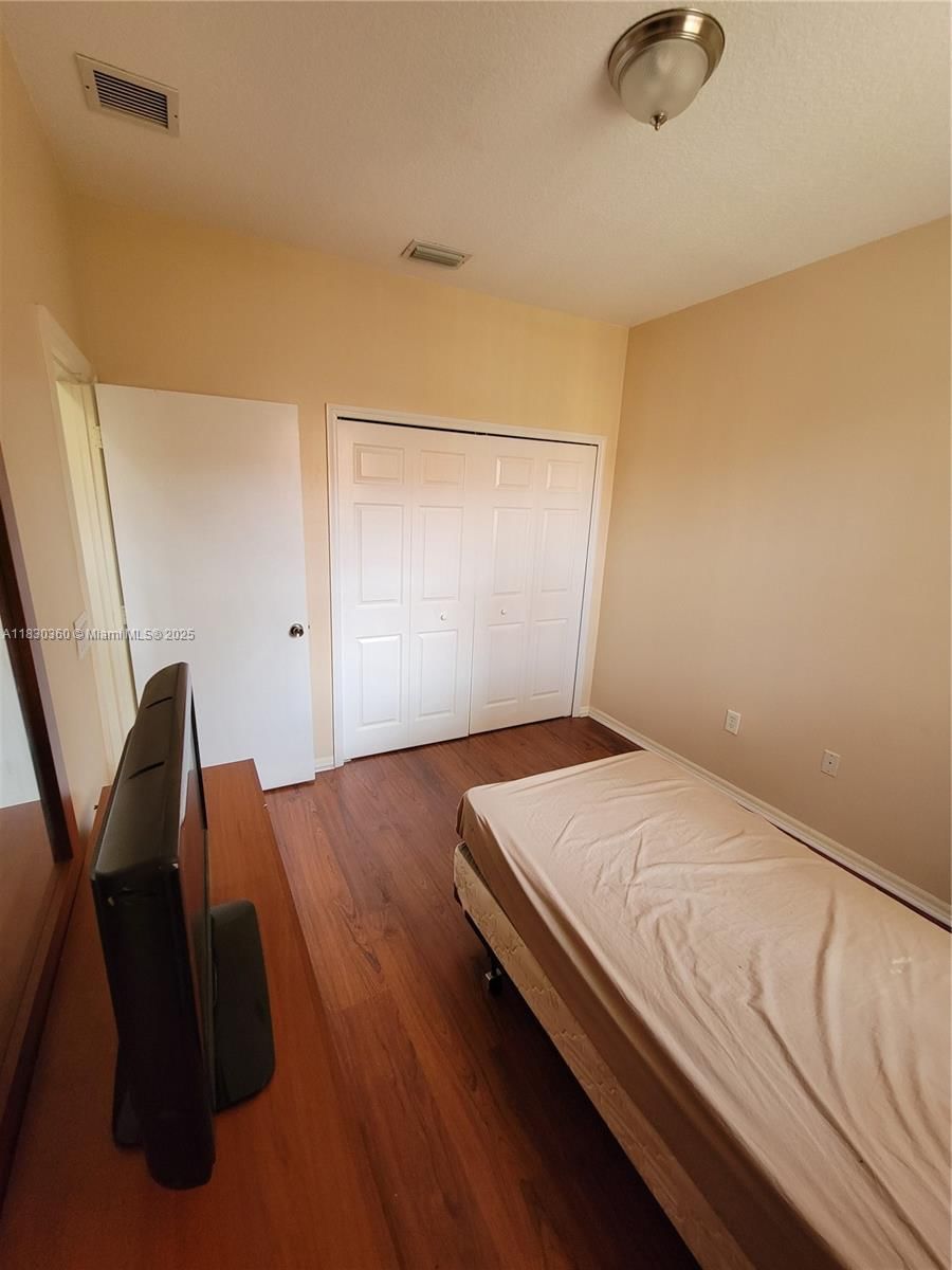 Real estate property located at 10653 8th St #2407, Broward, Hampton Isles Condo, Pembroke Pines, FL