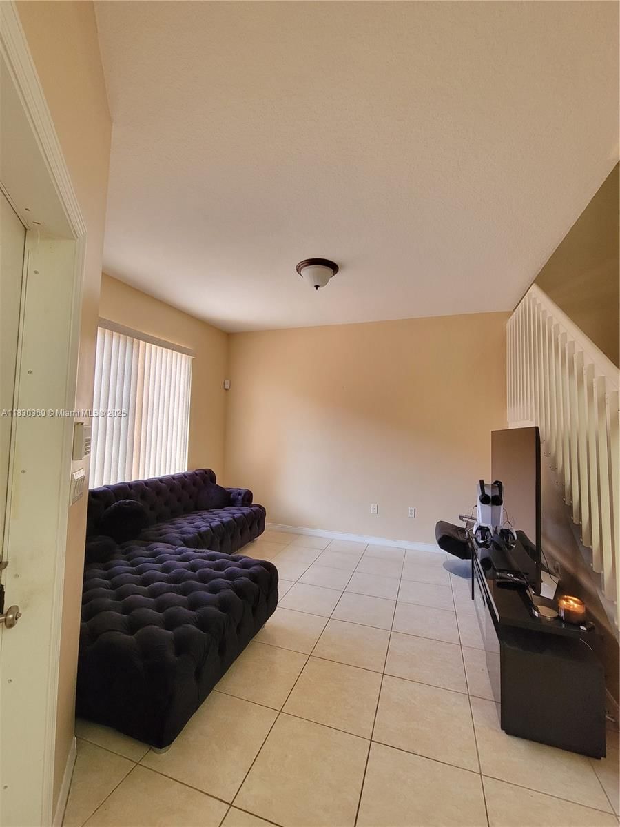 Real estate property located at 10653 8th St #2407, Broward, Hampton Isles Condo, Pembroke Pines, FL