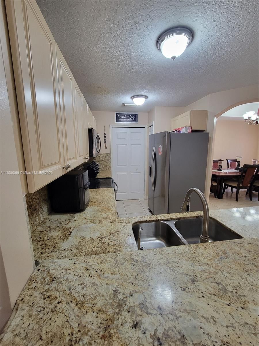 Real estate property located at 10653 8th St #2407, Broward, Hampton Isles Condo, Pembroke Pines, FL