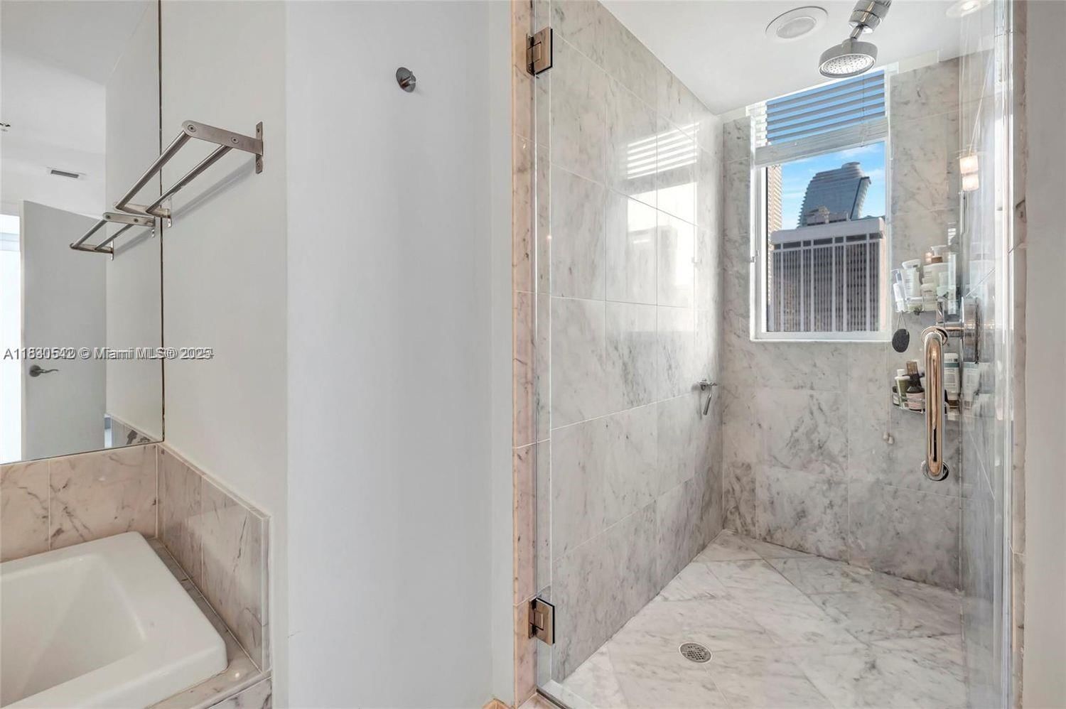 Real estate property located at 253 2nd St #2608, Miami-dade, Vizcayne South Condo, Miami, FL