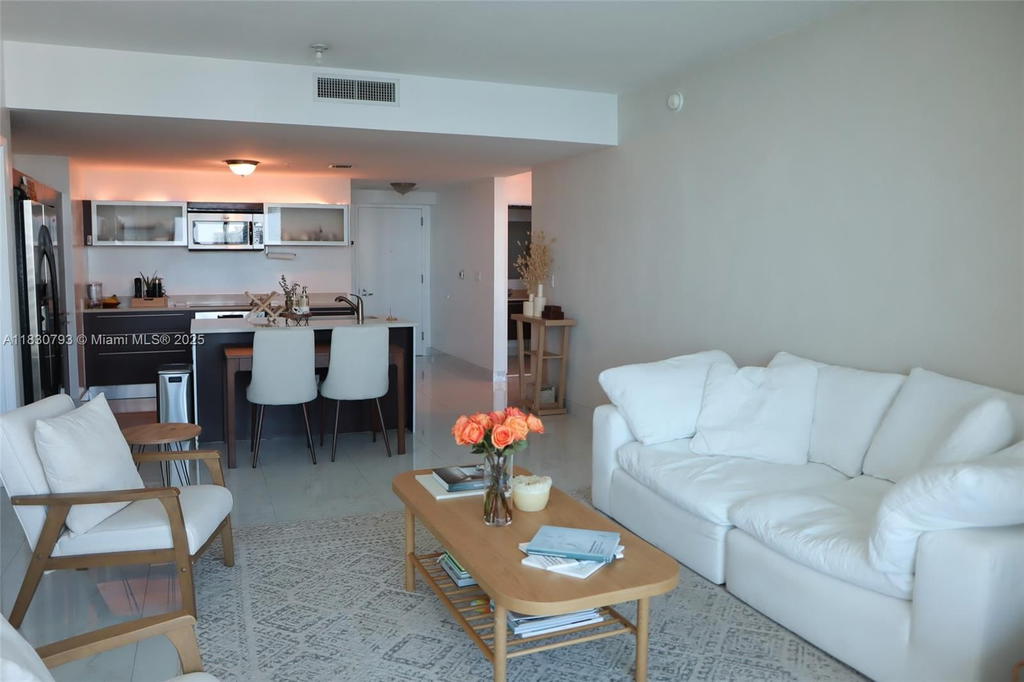 Real estate property located at 1900 Bayshore Dr #3804, Miami-dade, Quantum On The Bay Condo, Miami, FL