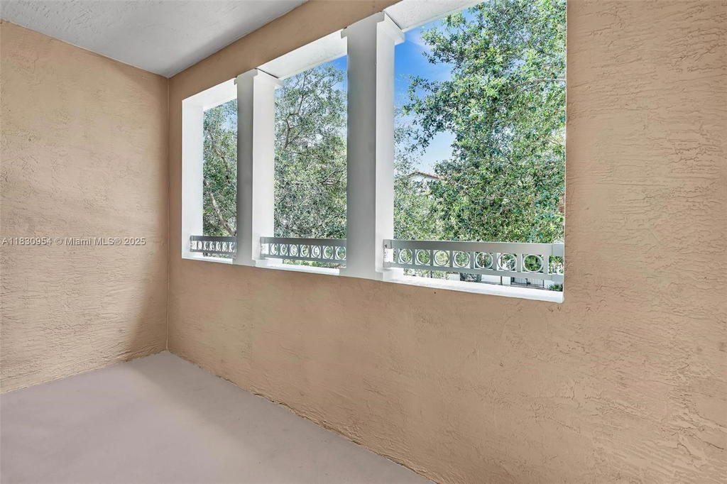 Real estate property located at 8150 Cascada Isles Dr, Broward, Monterra Plat, Cooper City, FL
