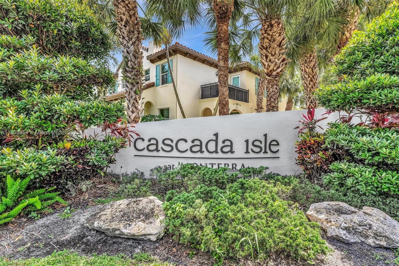 Real estate property located at 8150 Cascada Isles Dr, Broward, Monterra Plat, Cooper City, FL