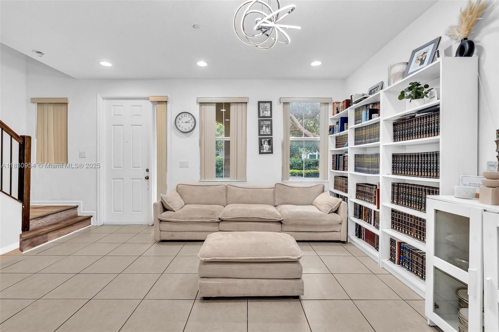 Real estate property located at 8150 Cascada Isles Dr, Broward, Monterra Plat, Cooper City, FL