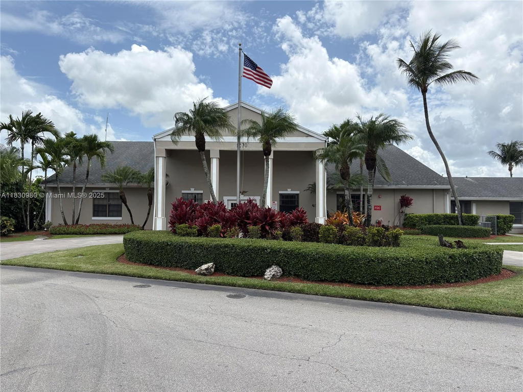 Real estate property located at 889 Hamilton Dr #889H, Miami-dade, Lakeshore Condo 6, Homestead, FL