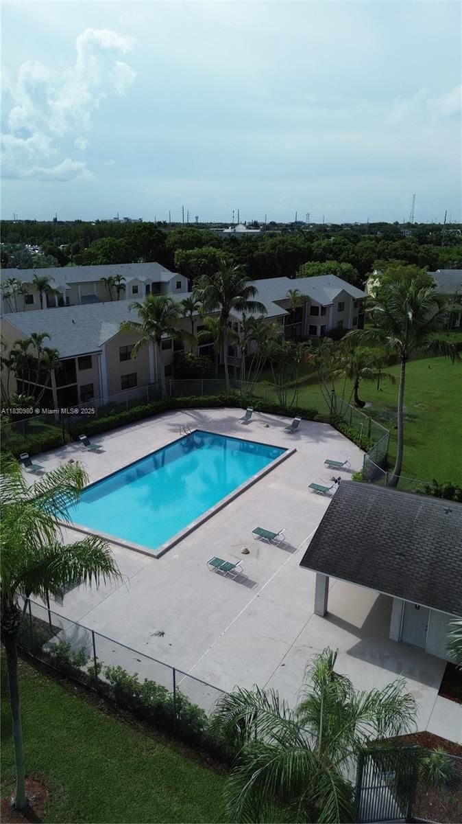 Real estate property located at 889 Hamilton Dr #889H, Miami-dade, Lakeshore Condo 6, Homestead, FL
