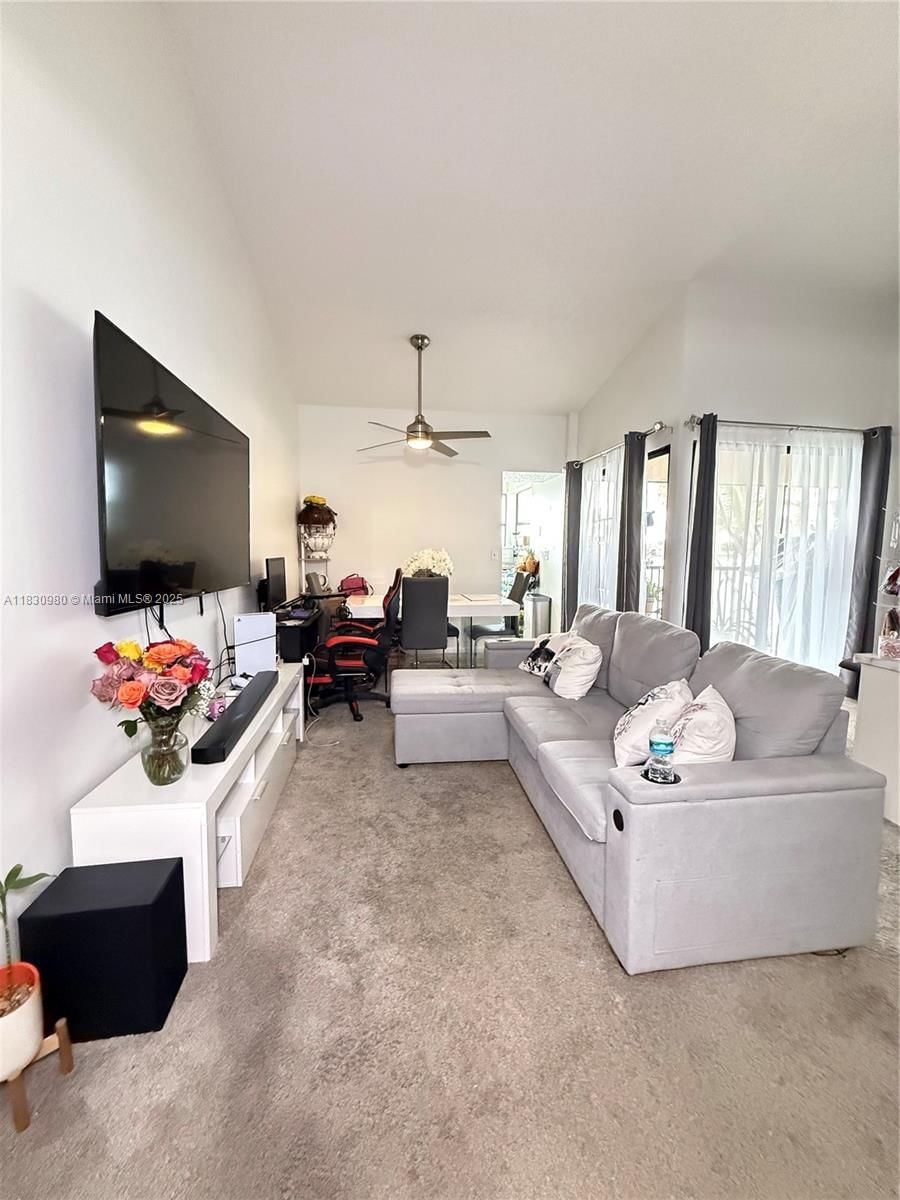Real estate property located at 889 Hamilton Dr #889H, Miami-dade, Lakeshore Condo 6, Homestead, FL