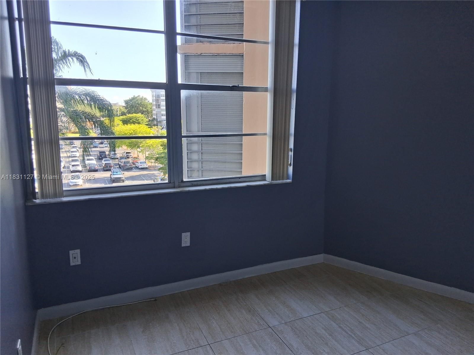 Real estate property located at 1300 Saint Charles Pl #508, Broward, Park Place Condominium No, Pembroke Pines, FL