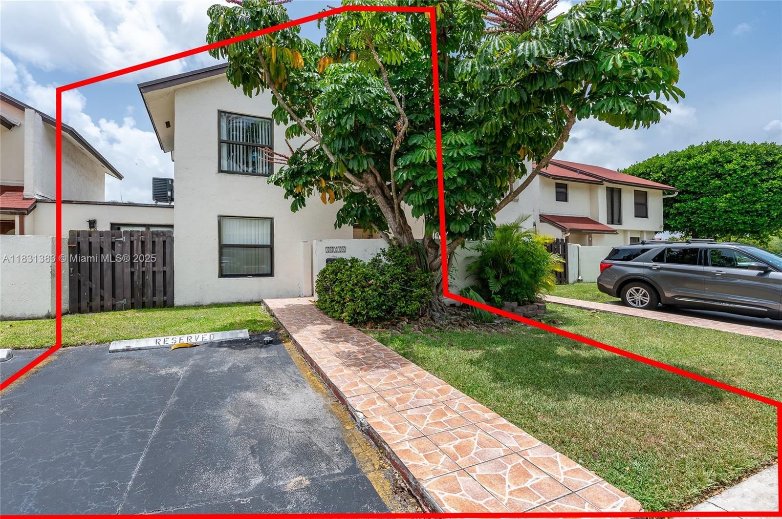 Real estate property located at 10114 4th Ln #3-12, Miami-dade, Spring Lakes Village Ii, Miami, FL