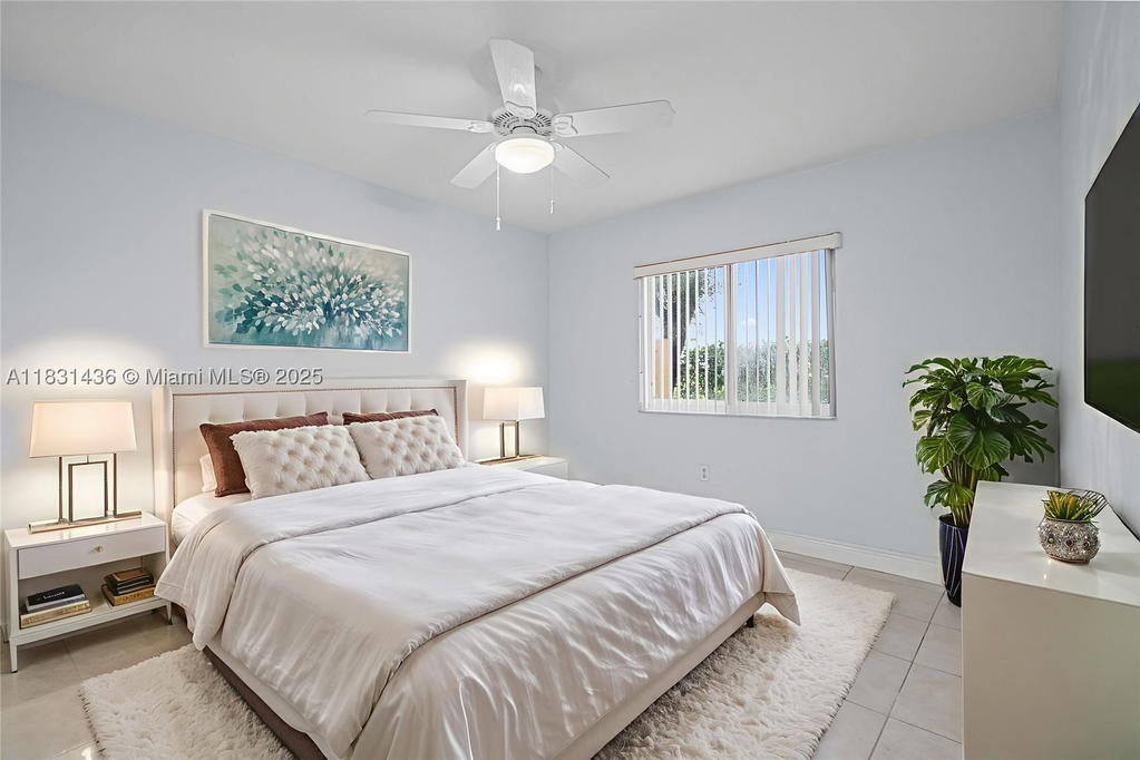 Real estate property located at 980 33rd Ter #104, Miami-dade, Monterey At Malibu Bay Co, Homestead, FL