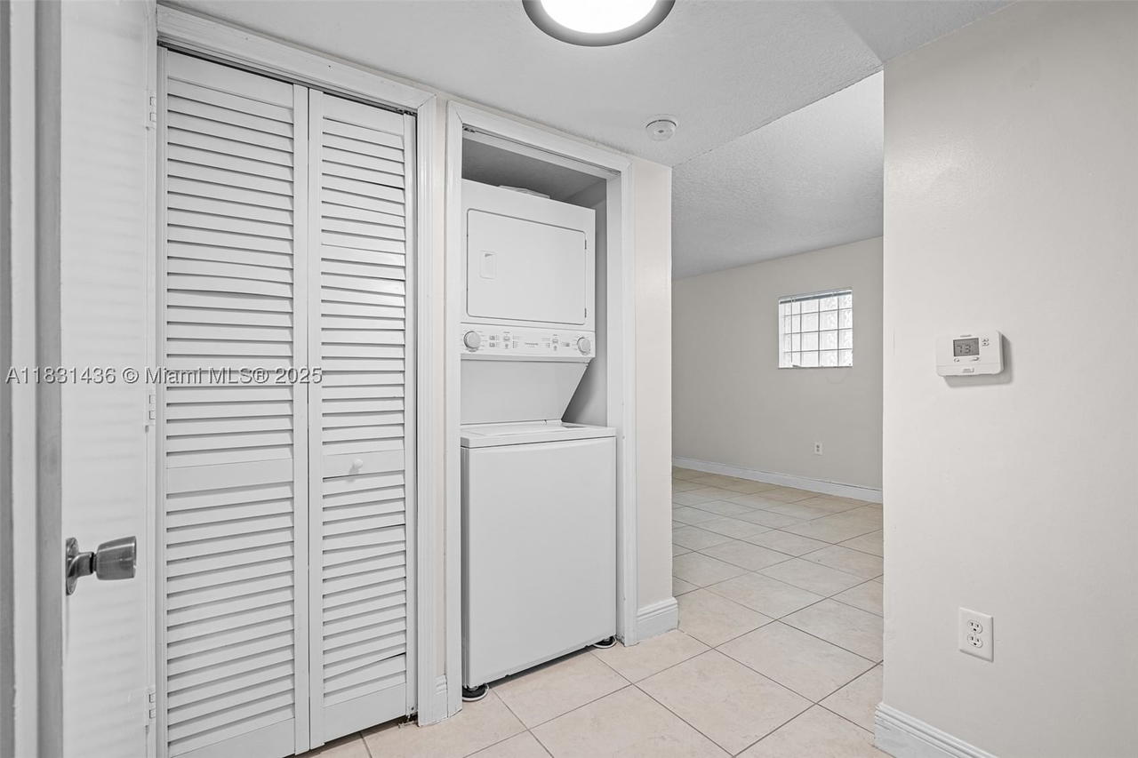 Real estate property located at 980 33rd Ter #104, Miami-dade, Monterey At Malibu Bay Co, Homestead, FL