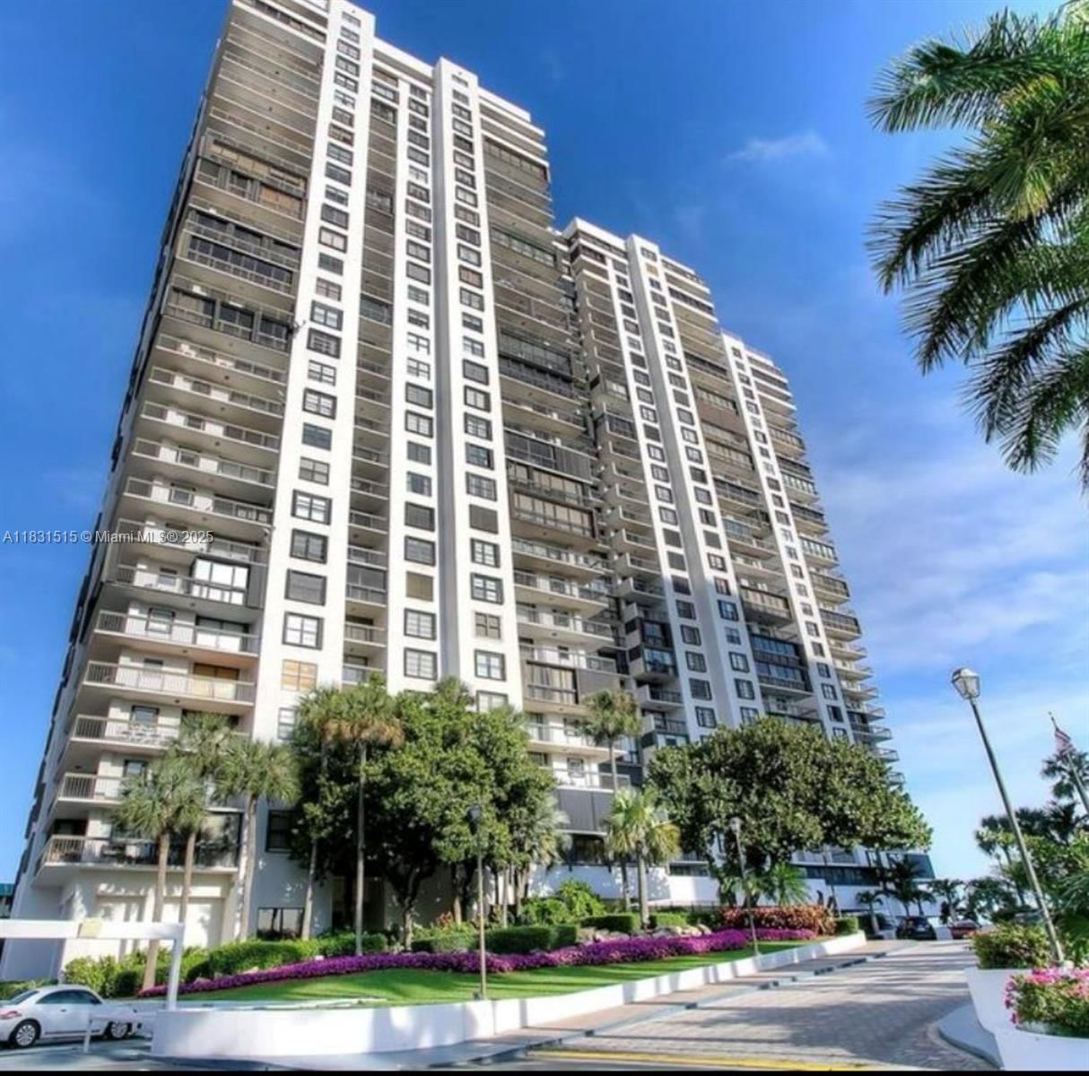 Real estate property located at 2333 Brickell Ave #901, Miami-dade, Brickell Bay Club Condo, Miami, FL