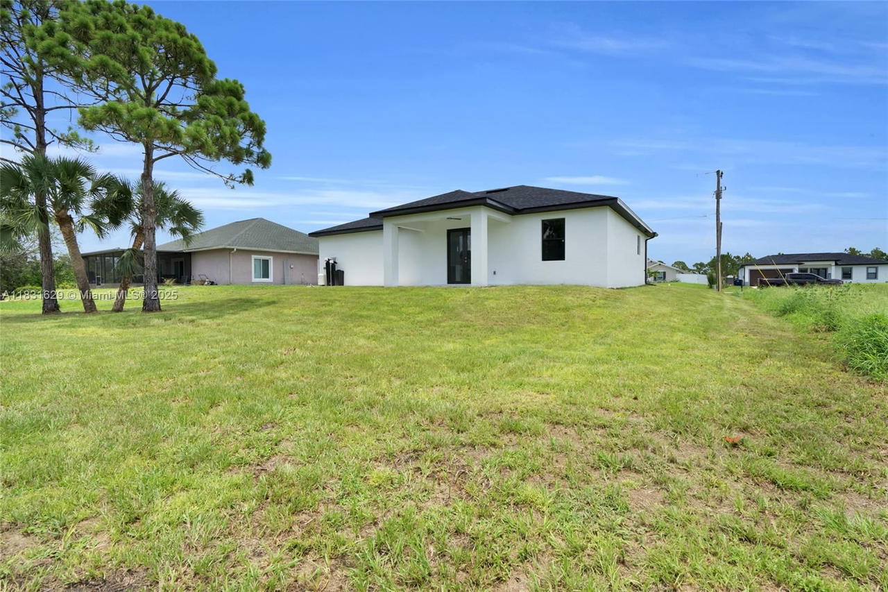 Real estate property located at 2505 40TH, Lee, Lehigh Acres, Lehigh Acres, FL