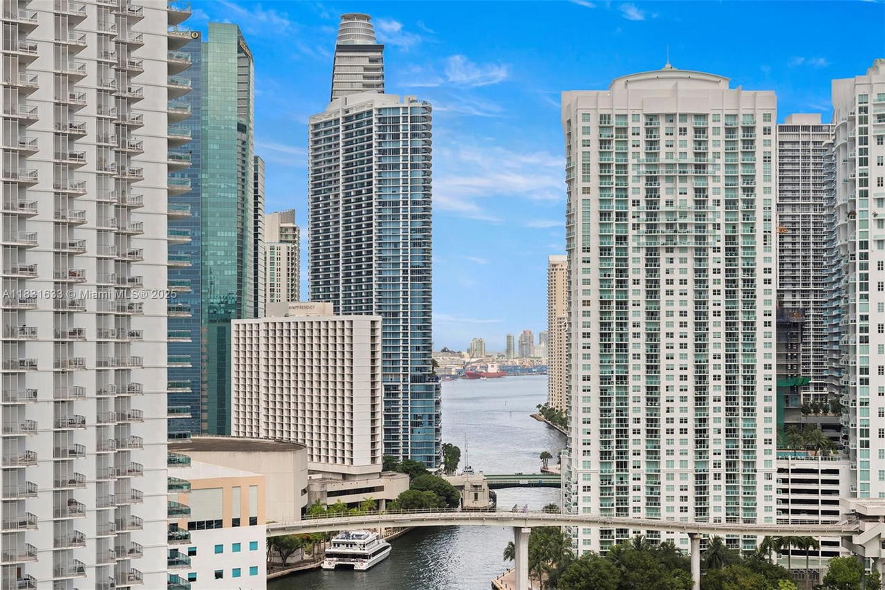 Real estate property located at 90 3rd St #2214, Miami-dade, Ivy Condo, Miami, FL