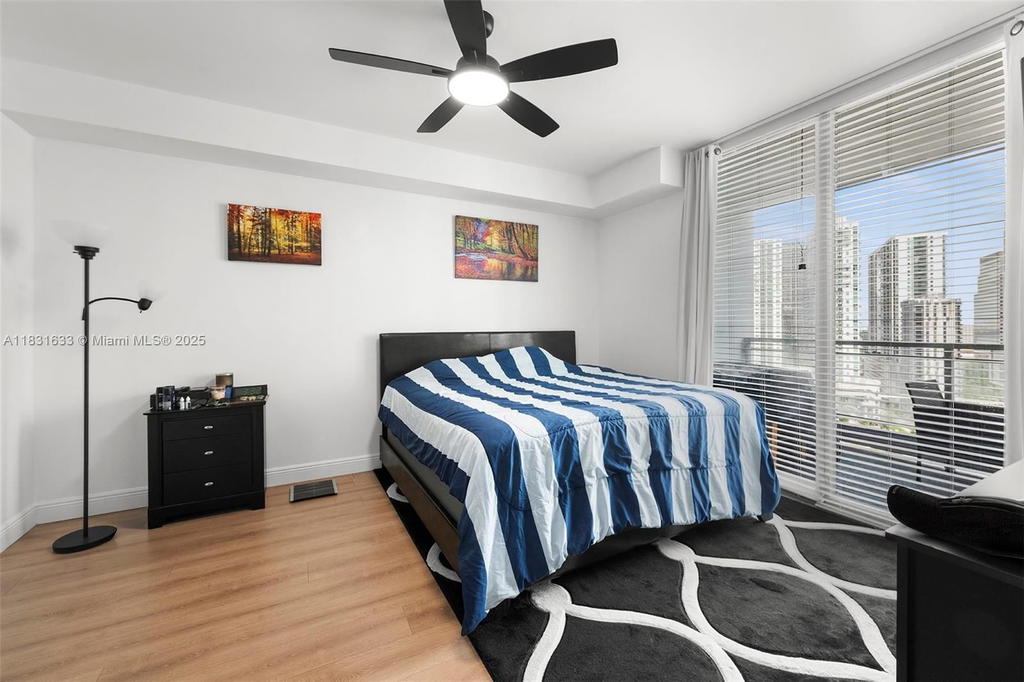 Real estate property located at 90 3rd St #2214, Miami-dade, Ivy Condo, Miami, FL
