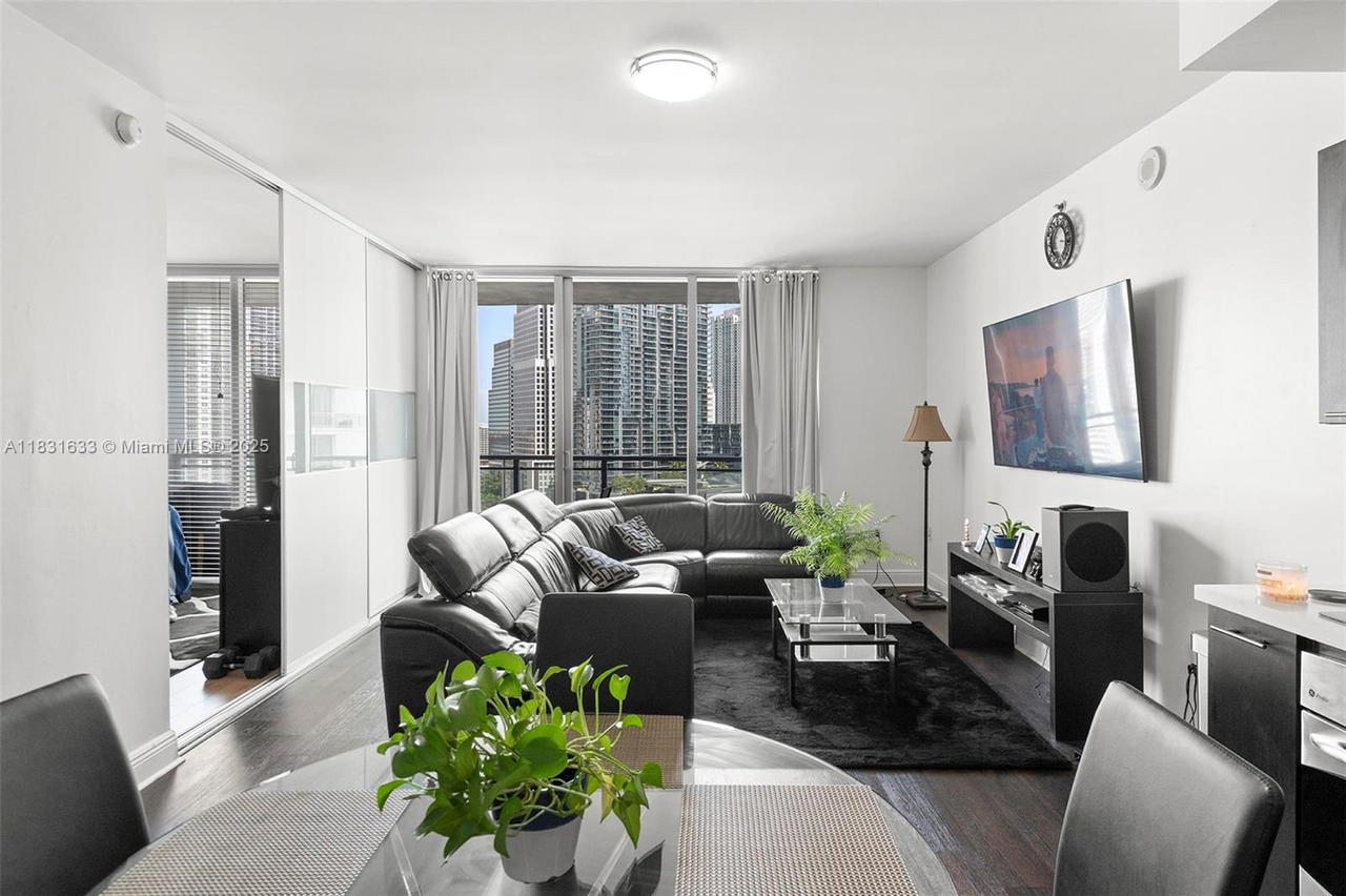 Real estate property located at 90 3rd St #2214, Miami-dade, Ivy Condo, Miami, FL