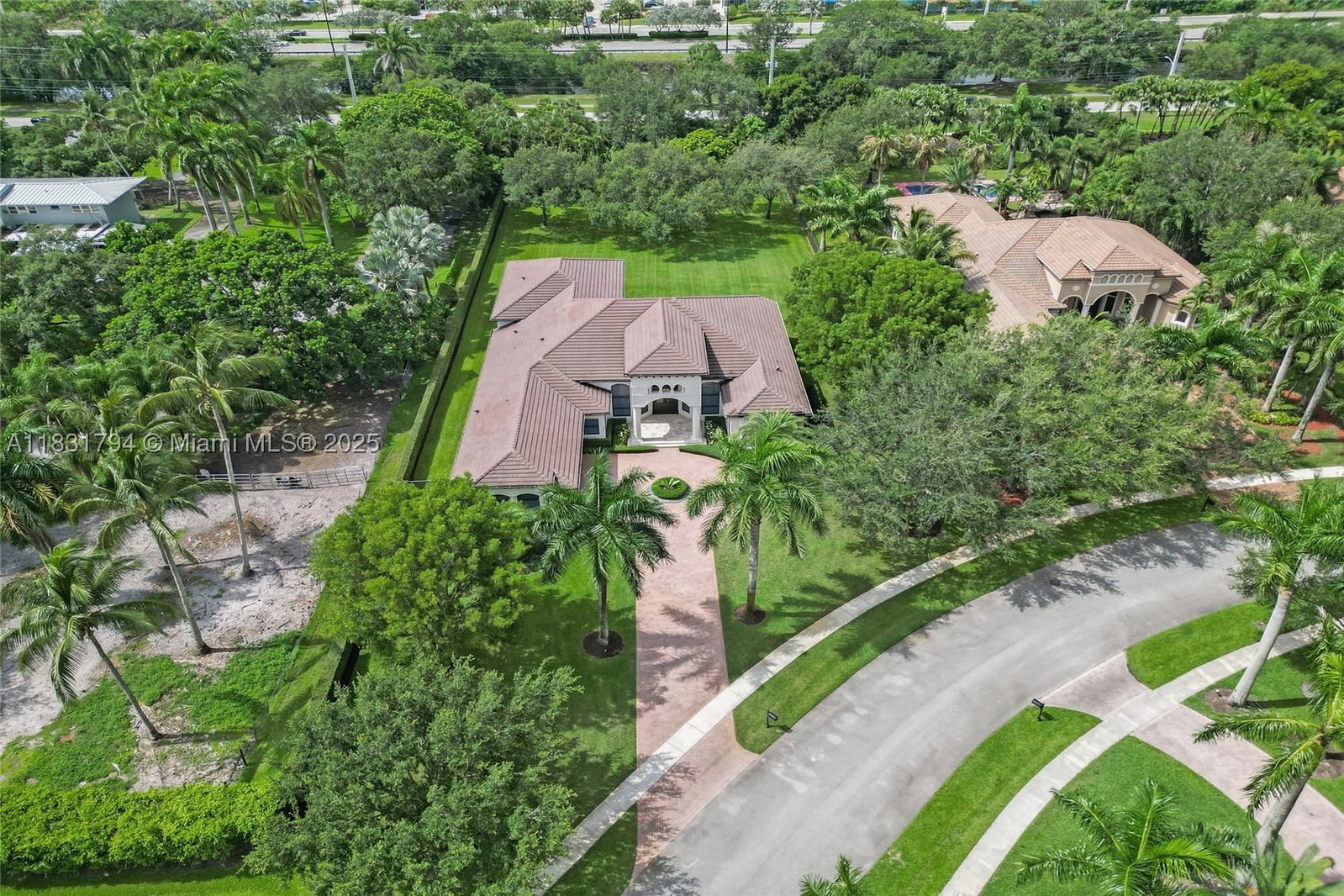 Real estate property located at 11056 Blackhawk Blvd, Broward, Blackhawk Ranches, Davie, FL