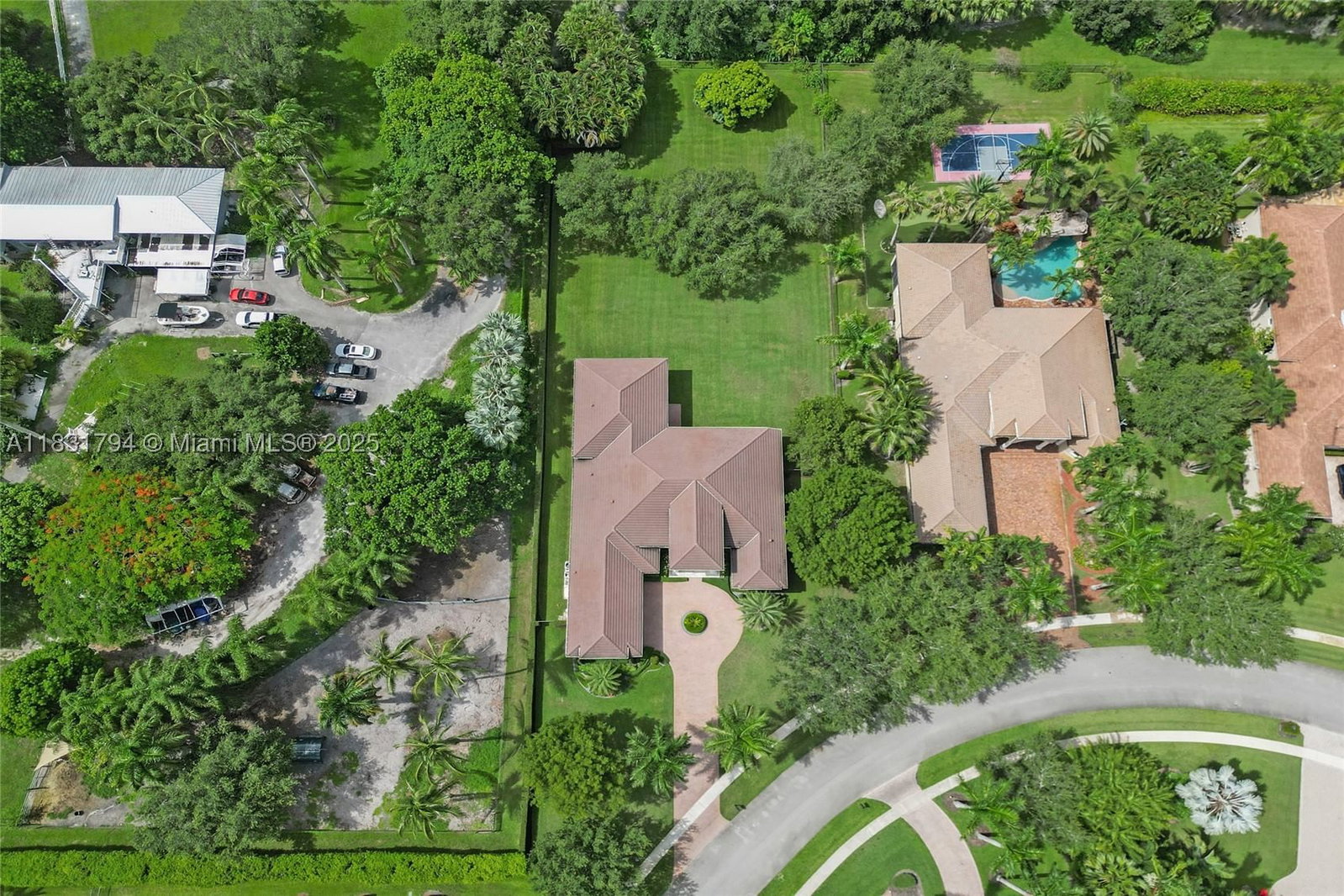 Real estate property located at 11056 Blackhawk Blvd, Broward, Blackhawk Ranches, Davie, FL