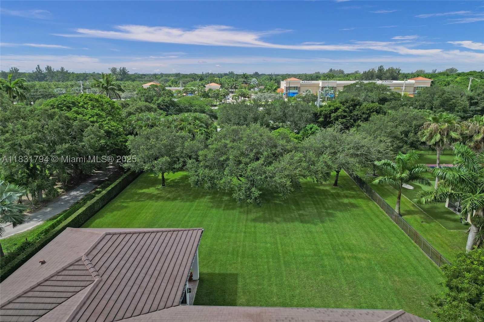 Real estate property located at 11056 Blackhawk Blvd, Broward, Blackhawk Ranches, Davie, FL