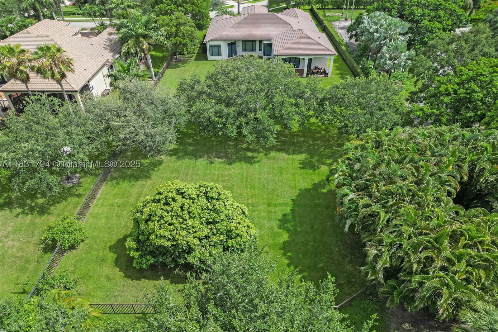 Real estate property located at 11056 Blackhawk Blvd, Broward, Blackhawk Ranches, Davie, FL