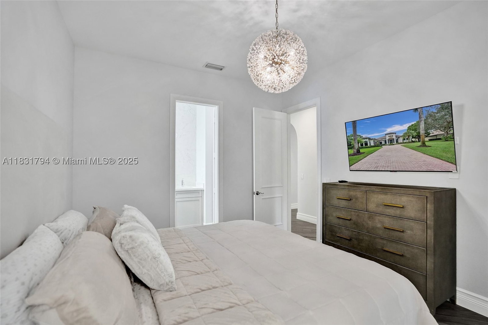 Real estate property located at 11056 Blackhawk Blvd, Broward, Blackhawk Ranches, Davie, FL