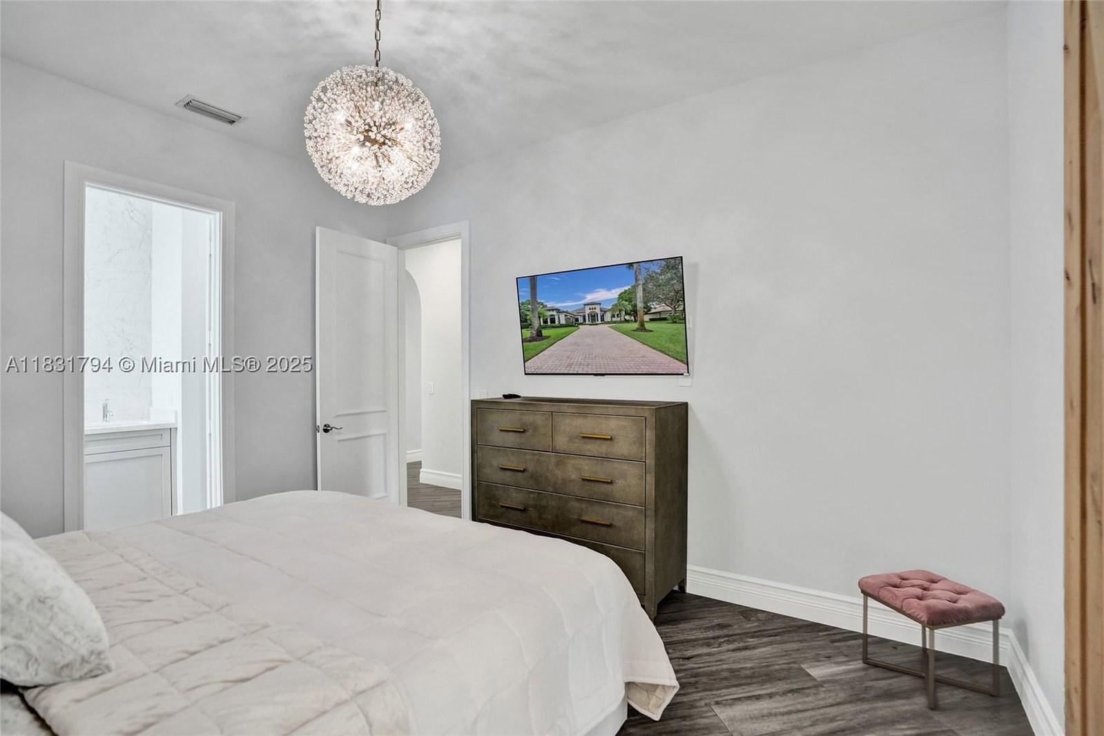 Real estate property located at 11056 Blackhawk Blvd, Broward, Blackhawk Ranches, Davie, FL