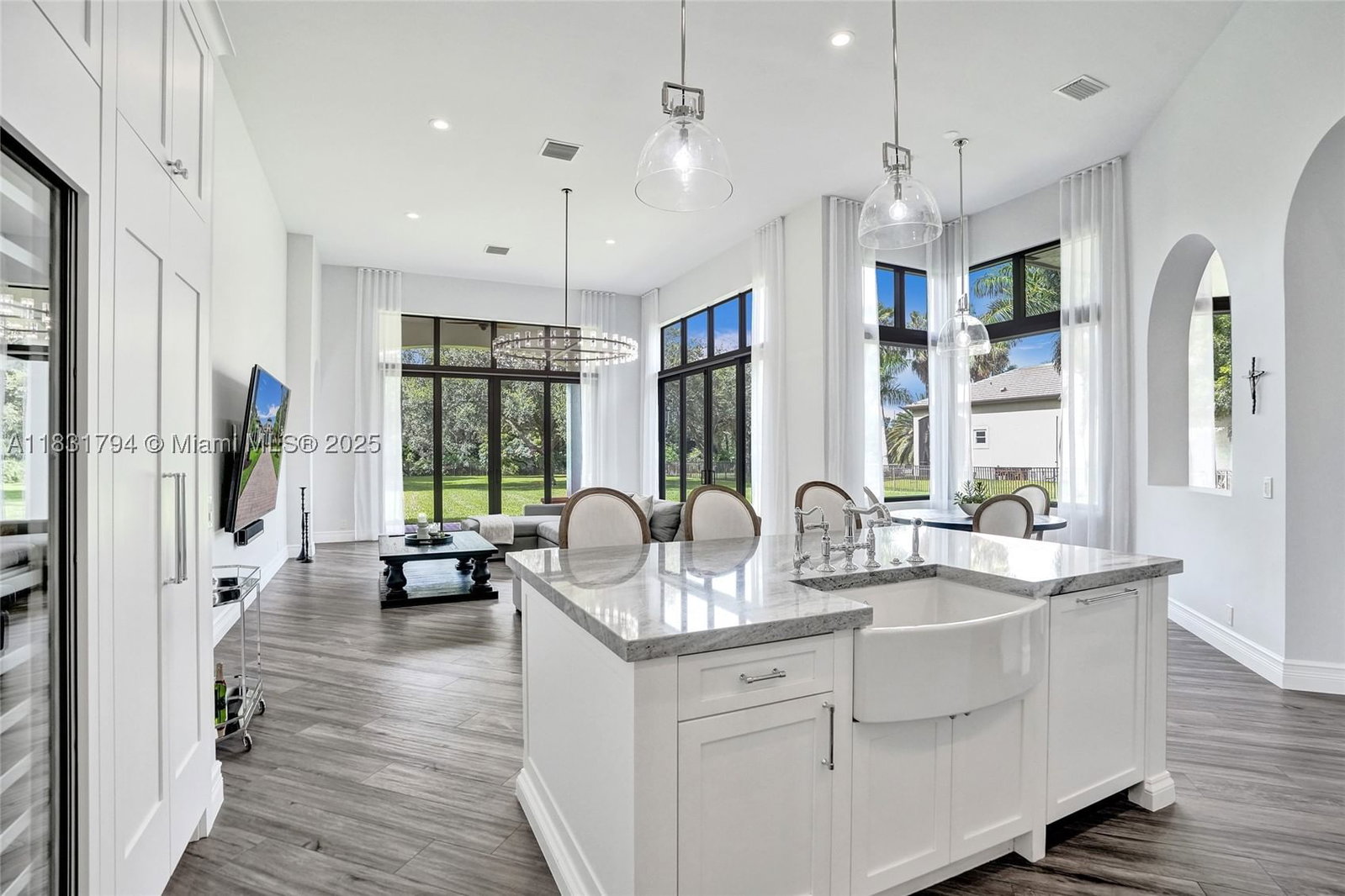 Real estate property located at 11056 Blackhawk Blvd, Broward, Blackhawk Ranches, Davie, FL