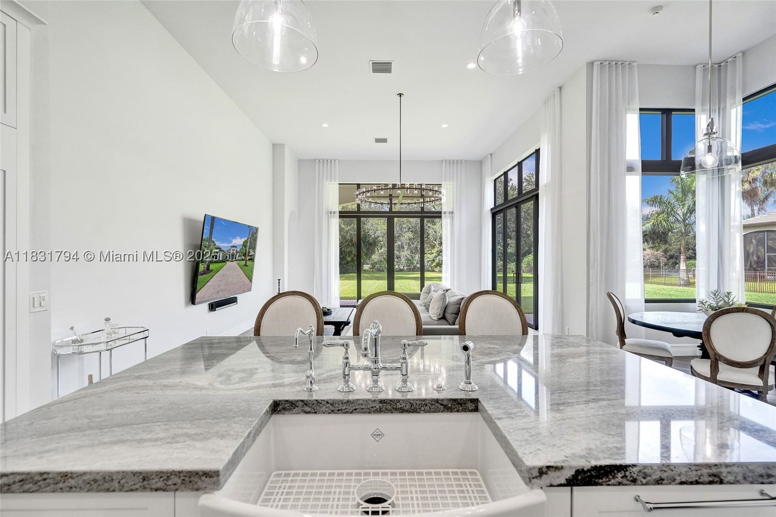 Real estate property located at 11056 Blackhawk Blvd, Broward, Blackhawk Ranches, Davie, FL