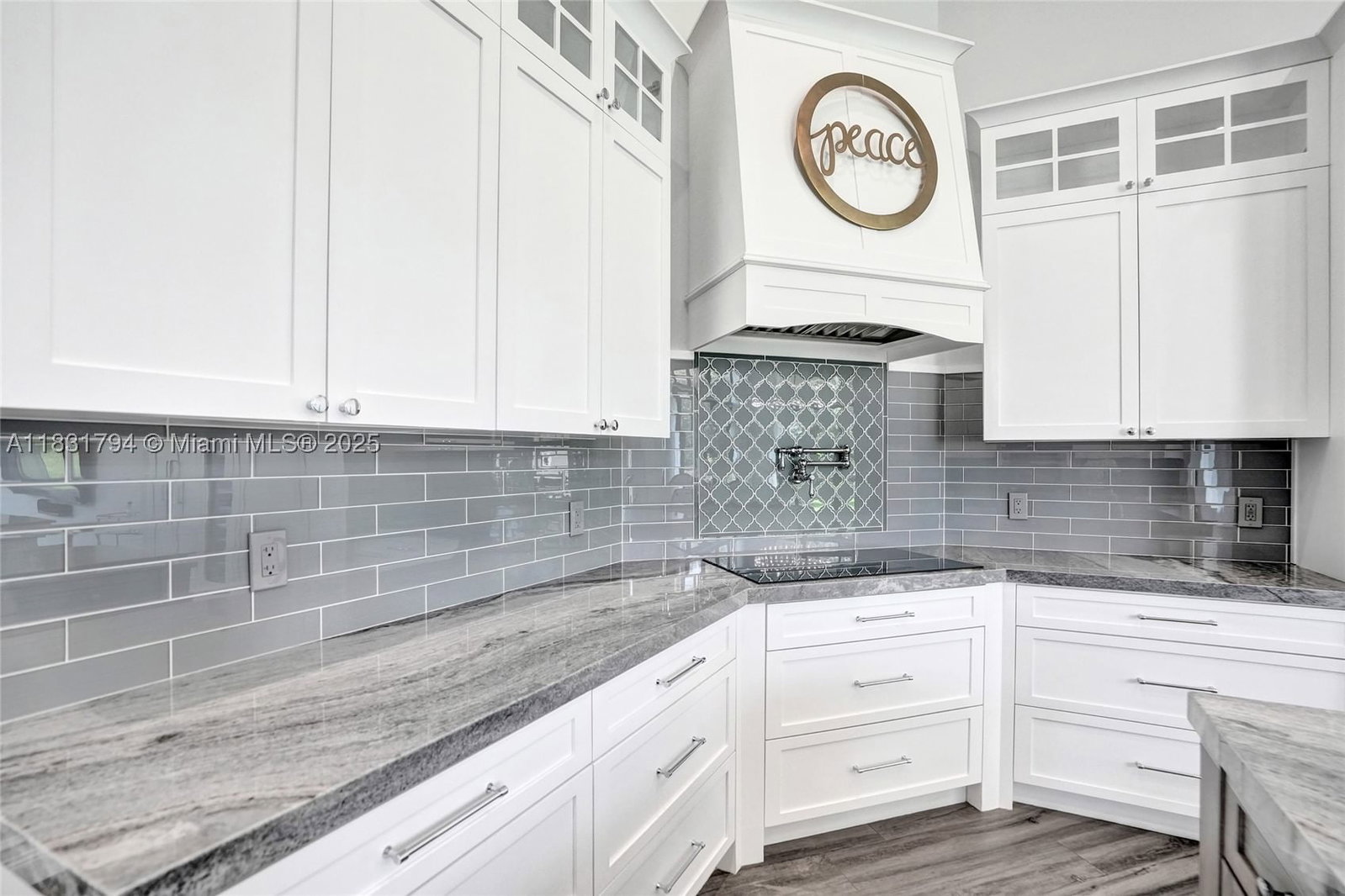 Real estate property located at 11056 Blackhawk Blvd, Broward, Blackhawk Ranches, Davie, FL