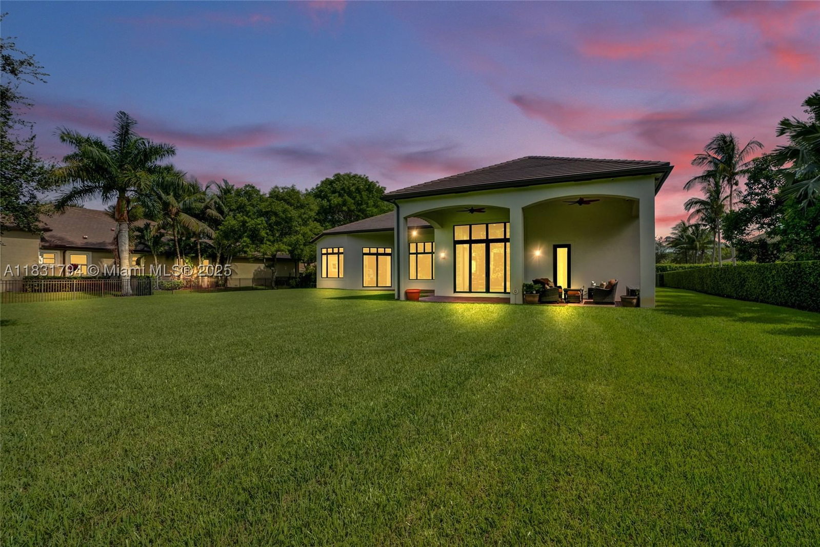 Real estate property located at 11056 Blackhawk Blvd, Broward, Blackhawk Ranches, Davie, FL