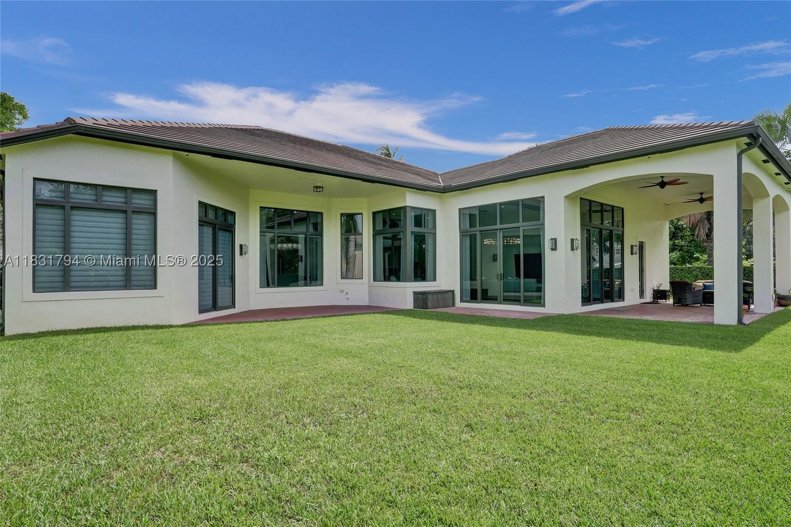 Real estate property located at 11056 Blackhawk Blvd, Broward, Blackhawk Ranches, Davie, FL