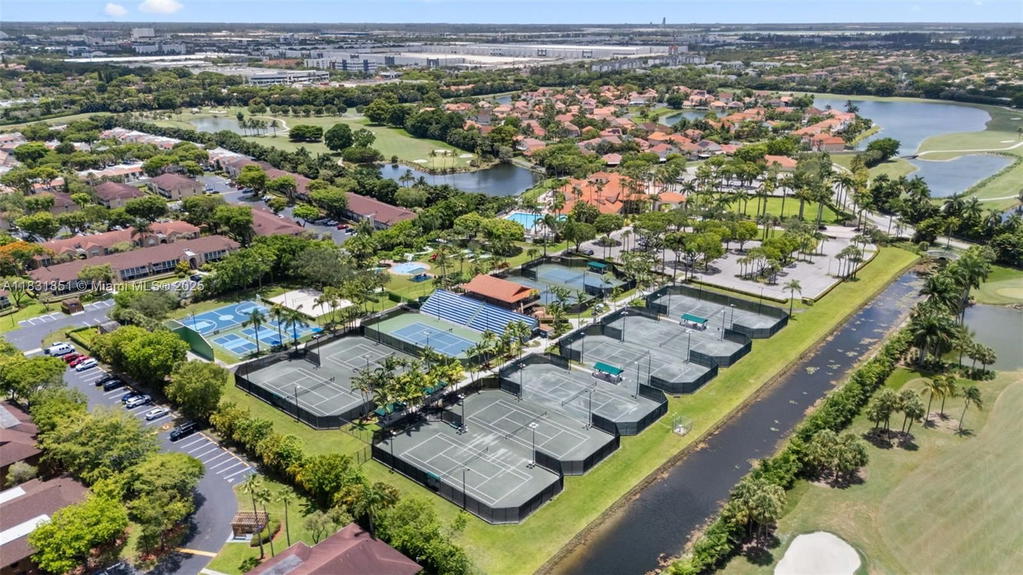 Real estate property located at 4720 102nd Ave #108-21, Miami-dade, Doral Pk Co Club Villas C, Doral, FL