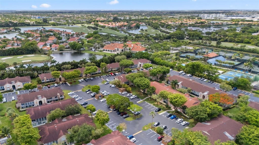 Real estate property located at 4720 102nd Ave #108-21, Miami-dade, Doral Pk Co Club Villas C, Doral, FL