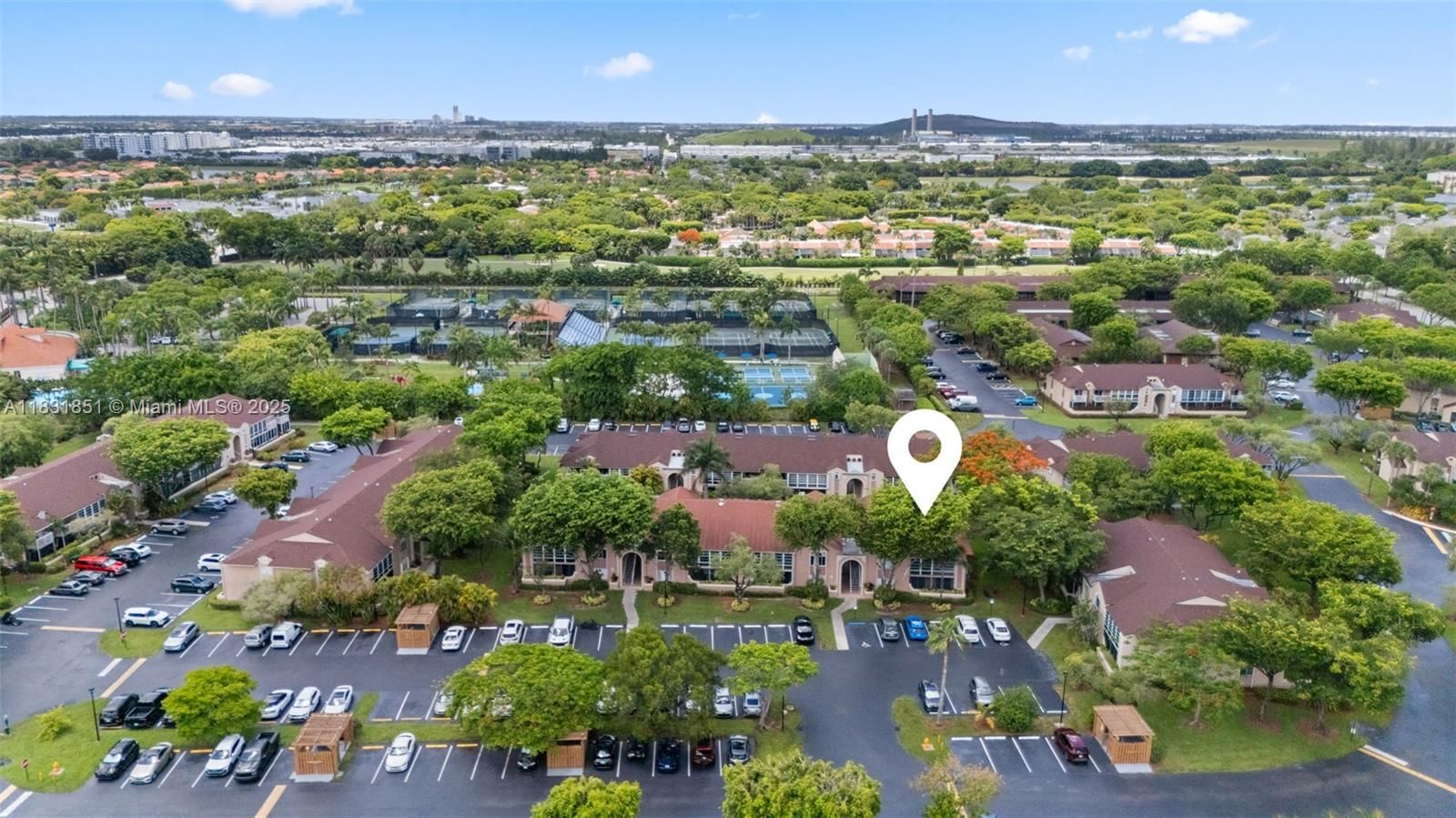 Real estate property located at 4720 102nd Ave #108-21, Miami-dade, Doral Pk Co Club Villas C, Doral, FL