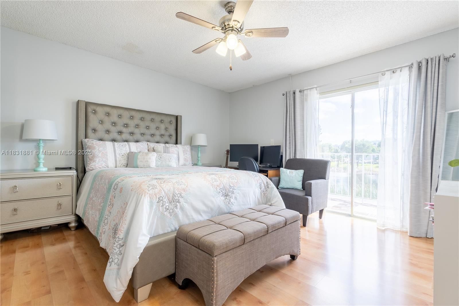 Real estate property located at 12042 10th Ter, Miami-dade, Twin Homes Village #4 Con, Miami, FL