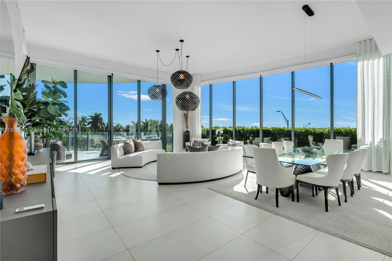 Real estate property located at 2811 Bayshore Dr #4A, Miami-dade, C.g.b. Subdivision, Miami, FL