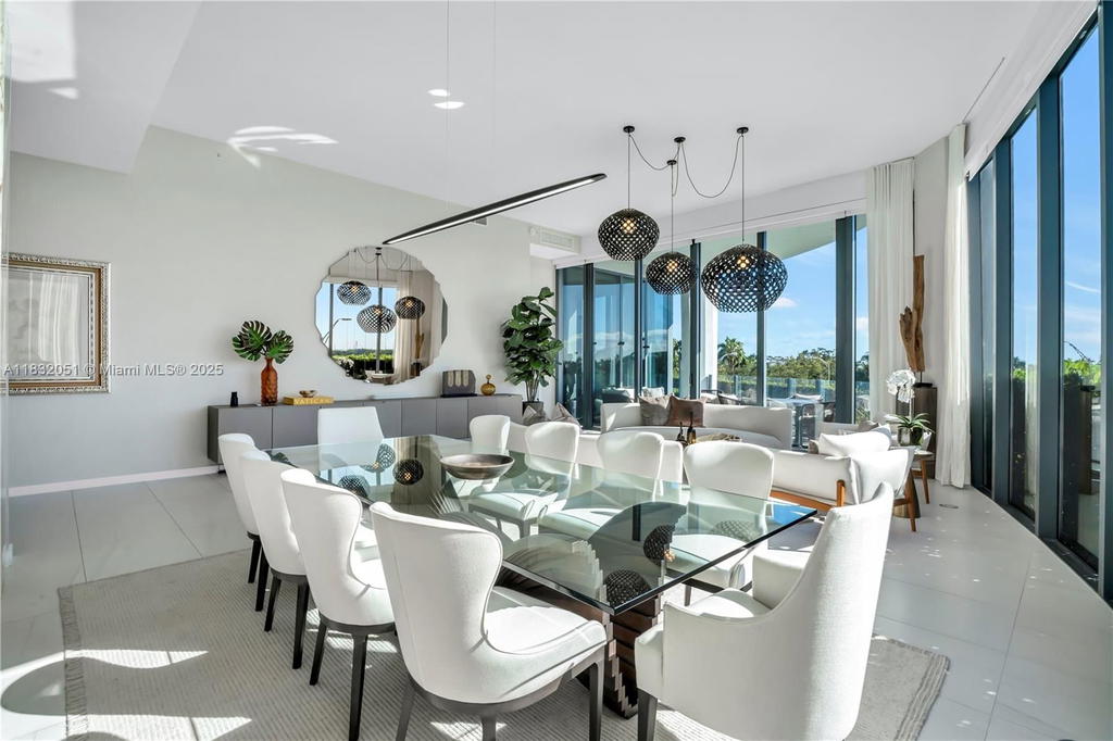Real estate property located at 2811 Bayshore Dr #4A, Miami-dade, C.g.b. Subdivision, Miami, FL