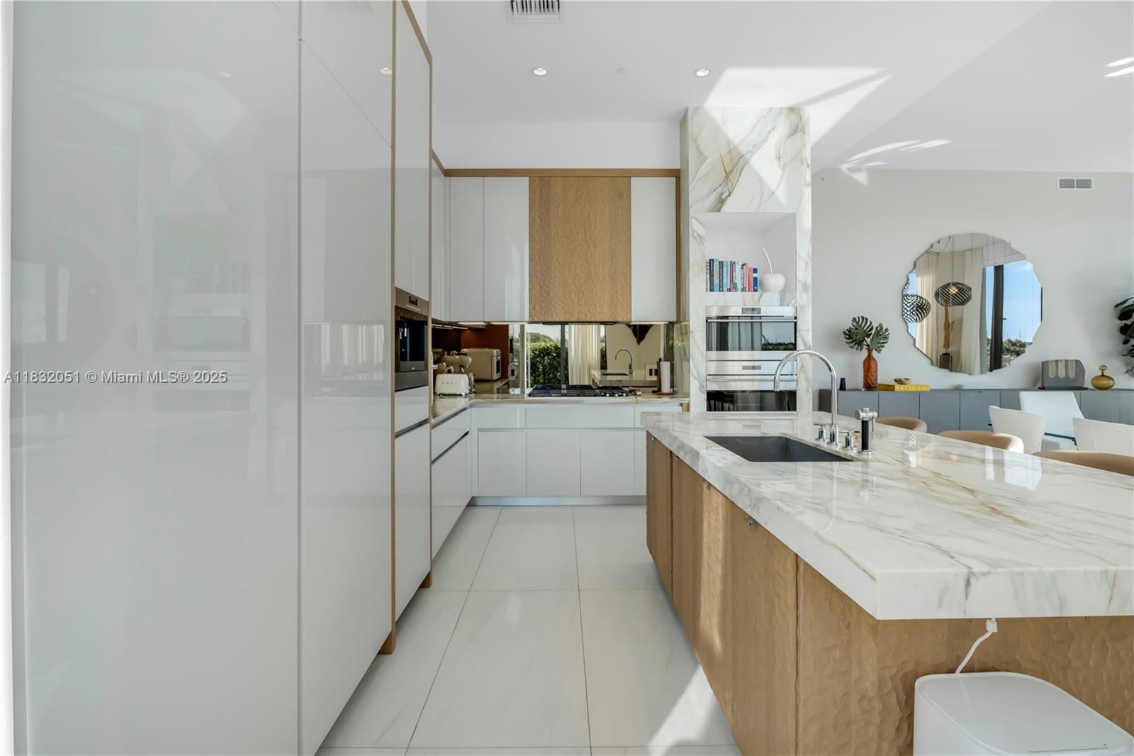 Real estate property located at 2811 Bayshore Dr #4A, Miami-dade, C.g.b. Subdivision, Miami, FL